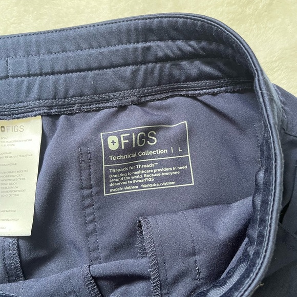 FIGS Yola Scrub Pants Yoga Style Size L | Navy High-Waisted, Comfortable Fit - Picture 7 of 12